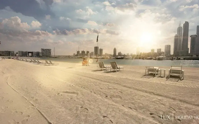 LUX  Luxury Sunrise Beachfront Suite 1