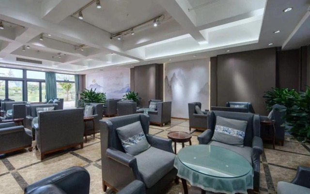 Neijiang Riverside Garden Hotel