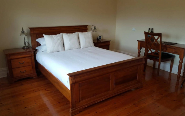Lighthouse Lodge
