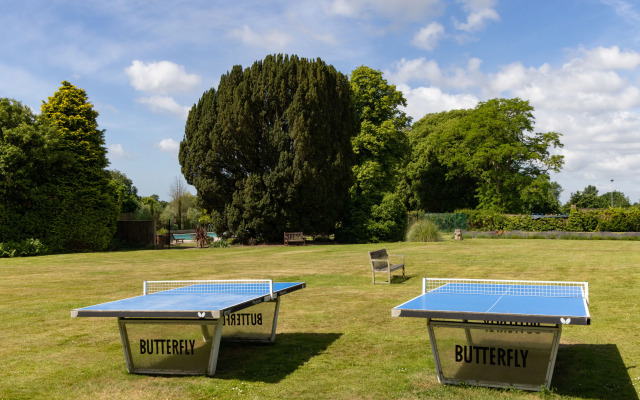 Avisford Park Hotel
