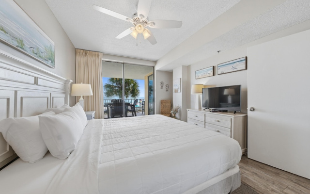 Romar Place 202