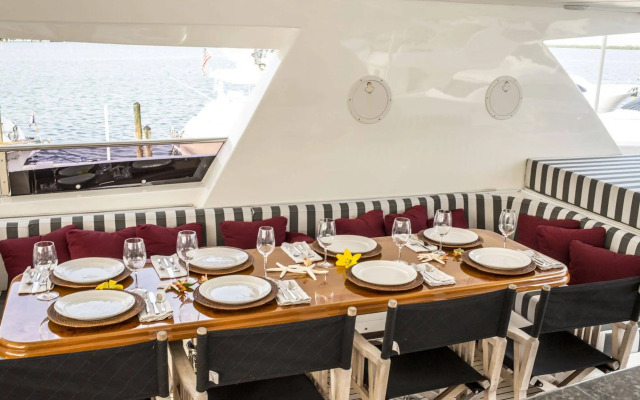 Miami Beach Luxury Yacht Charters