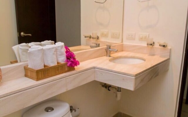 Alegro 105 by RentingPlaya