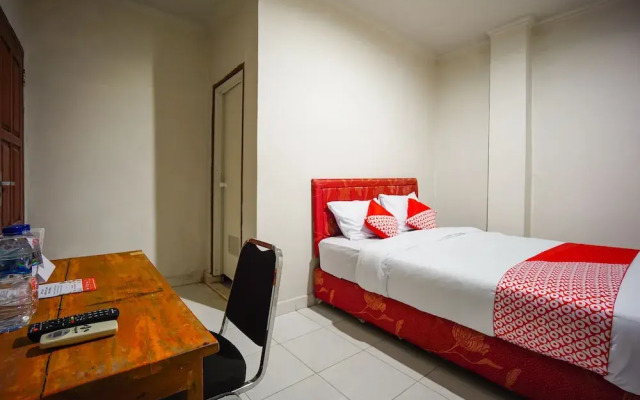 Bs Residence by OYO Rooms