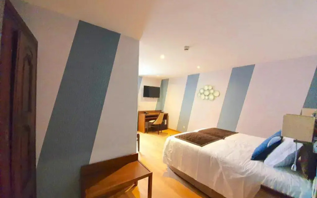 Hotel & Restaurant La Croix Blanche De Sologne