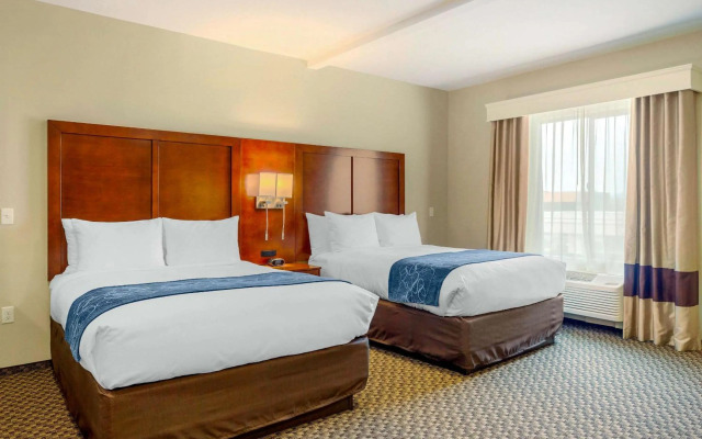 Comfort Suites Burlington near I-5