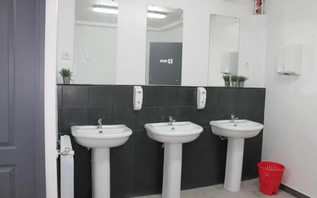 Olé Backpackers Hostel