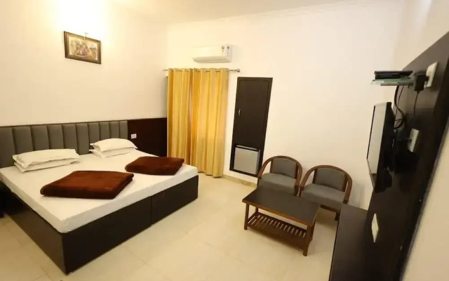 Hotel Moksha (Previously Raj Deep)