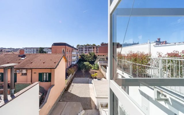 KHL apartments