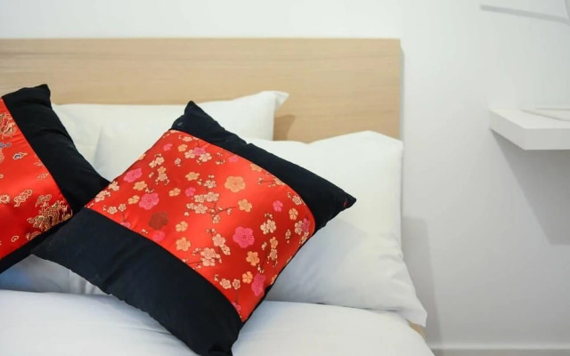 Geisha House