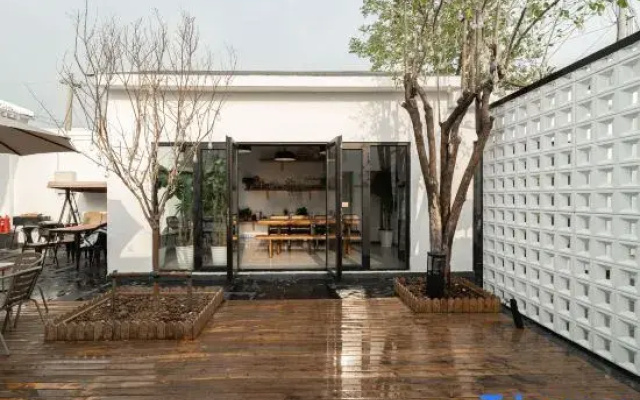 Jiebai Homestay (Beijing Universal Studios)