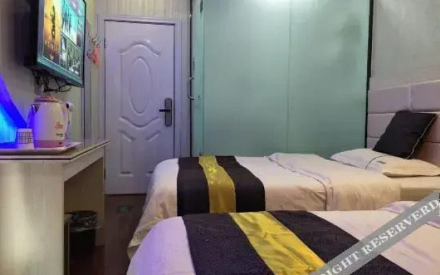 Zhengzhou Zhonghe Hotel (Exhibition Center Store)