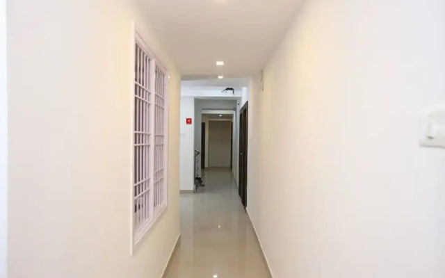 Capital O 14043 Hotel Star Holiday