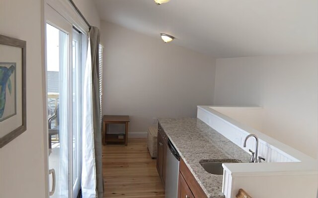 Moontide - 5 Br home by RedAwning