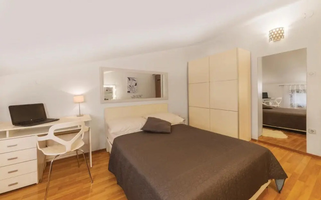 Amazing Home in Fazana With Wifi and 2 Bedrooms