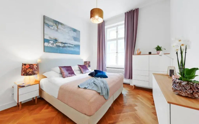 Palace Dlazdena Central Apartment - New Town
