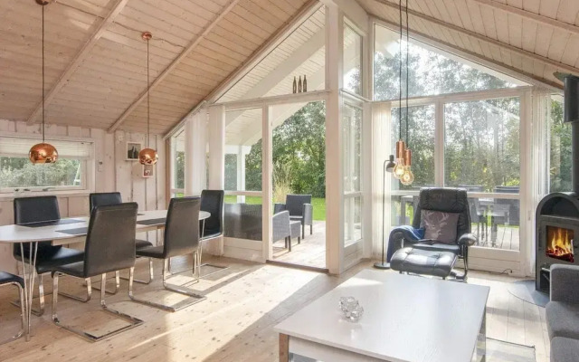 6 Person Holiday Home in Hemmet-by Traum