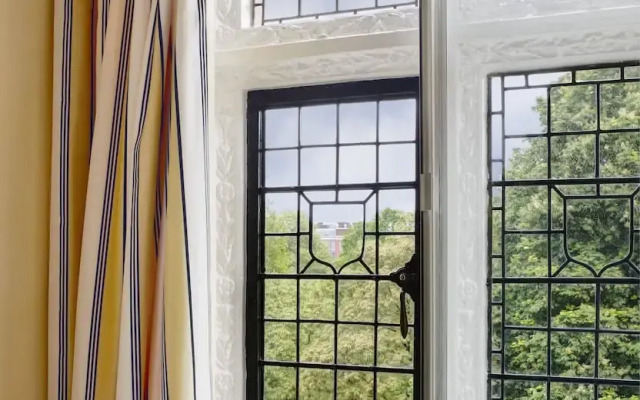 The Milestone Hotel  Apartments