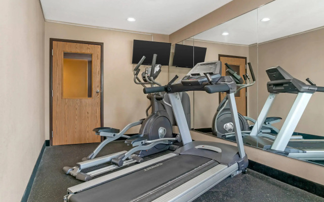 Quality Inn Grand Rapids South-Byron Center