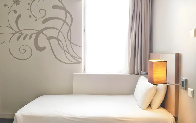 The 5 Elements Hotel