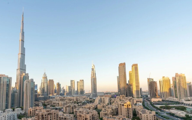 The Lofts Towers by Deluxe Holiday Homes