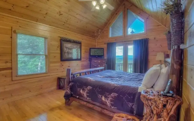 Sunset Lodge by Escape to Blue Ridge