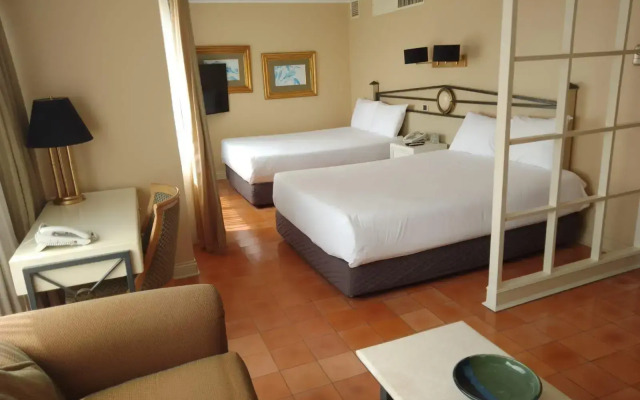 Suites del Bosque Hotel