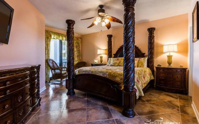 Four Seasons by Luxury Gulf Rentals