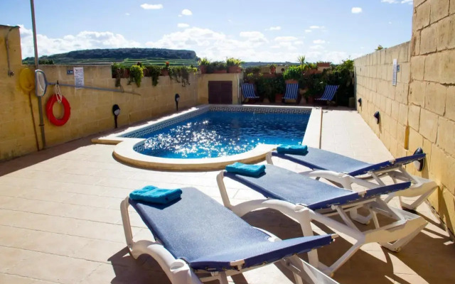 Villayana Gozitan Farmhouse with pool