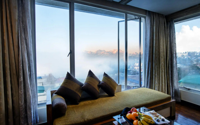 Viceroy Hotel
