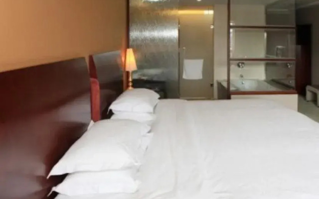 Paradise Hotel