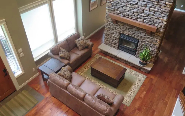 Mt. Woodside Bed & Breakfast
