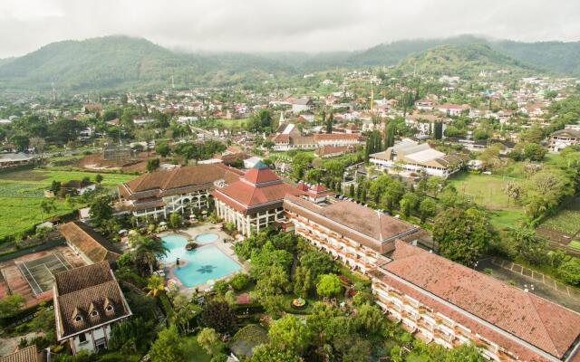 Royal Orchids Garden Hotel & Condominiums