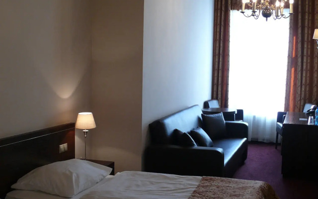 Hotel Rezydent