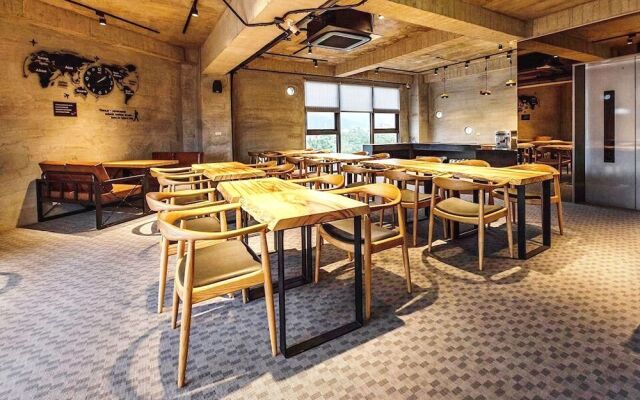 22°C Cold Spring Hotel