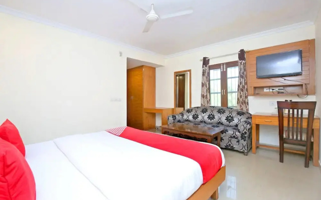 OYO 5190 Hotel Golden Inn