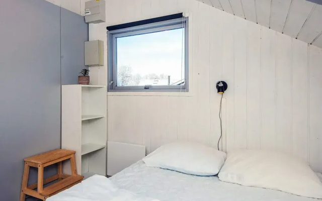 6 Person Holiday Home in Give