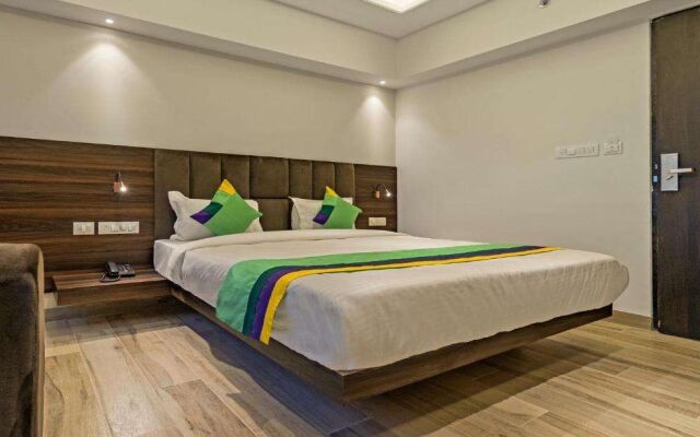 Treebo Pink City Grand