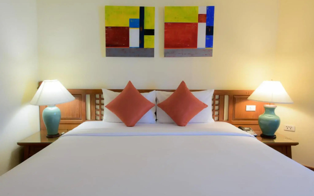 Sinsuvarn Airport Suite