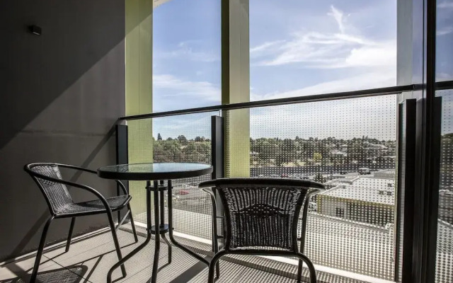 [Modern City] Comfy and warm Apt@Parkville+Carpark