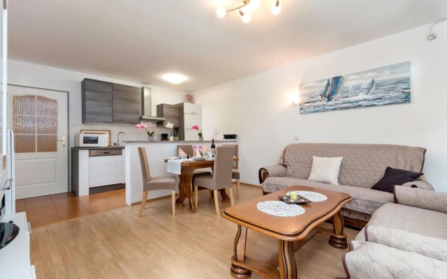 Stunning Apartment in Pula With Wifi and 2 Bedrooms