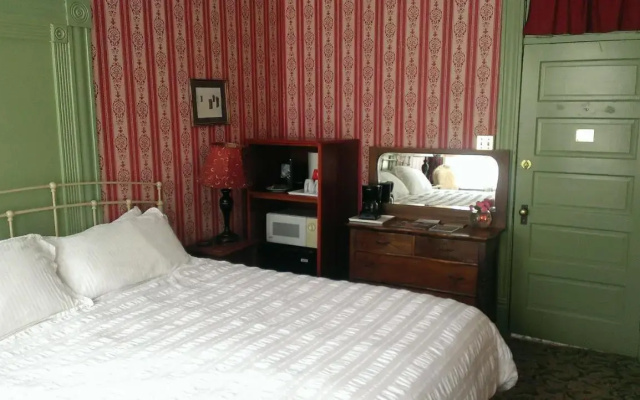 Connor Hotel