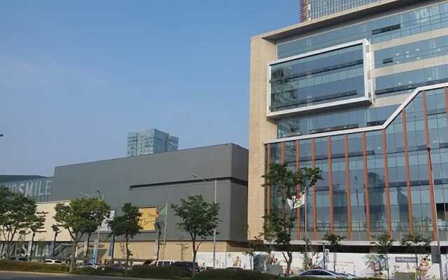 The November Stay in Songdo Honestar