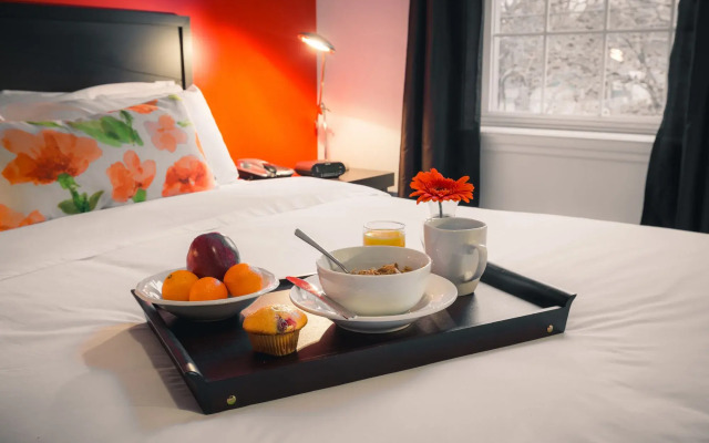 Hometel On Signal Hill