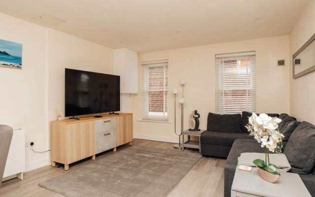 Henley Town Centre With Parking - From 110 Per Night