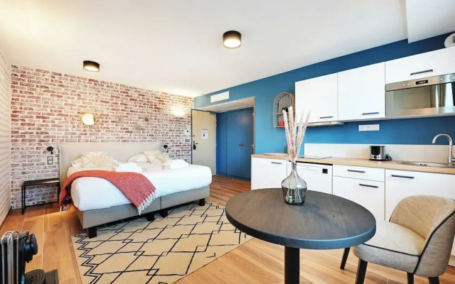 Studio With Rooftop Access - 4P - Vanves