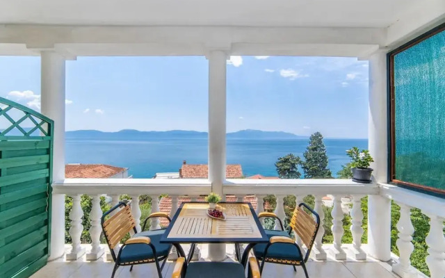 More - 60m From the sea - A3 Sime