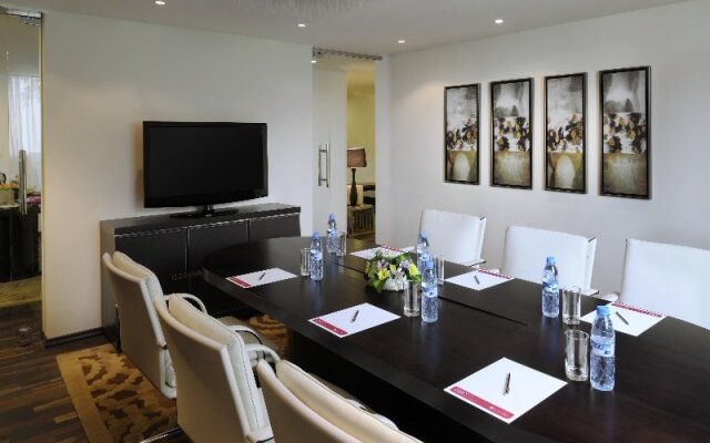 Hotel Ramada by Wyndham Downtown Dubai
