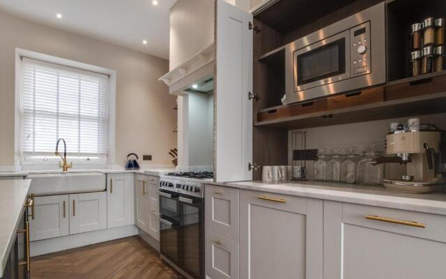 27 Morfa Mawr