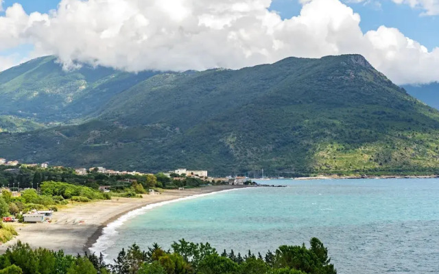 Pleasing Apartment in Villammare with Terrace